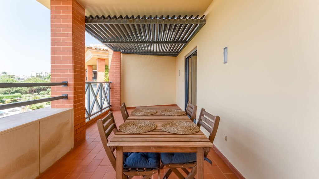 Penthouse w/Pool View in Albufeira by LovelyStay