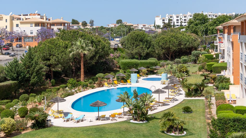 Penthouse w/Pool View in Albufeira by LovelyStay