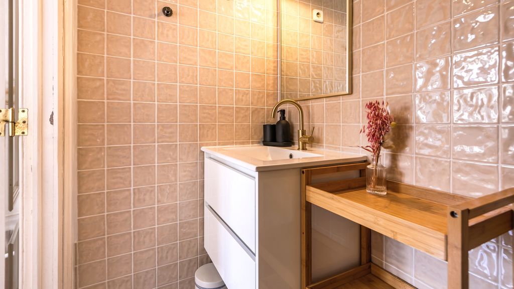 Charming and Bright Townhouse 3BDR by LovelyStay