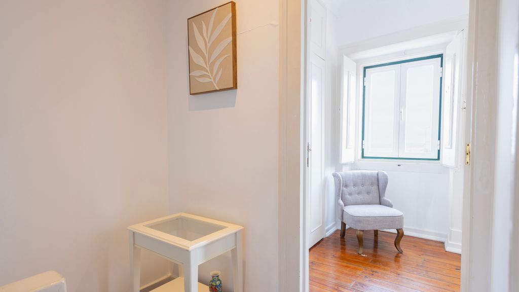 Charming and Bright Townhouse 3BDR by LovelyStay