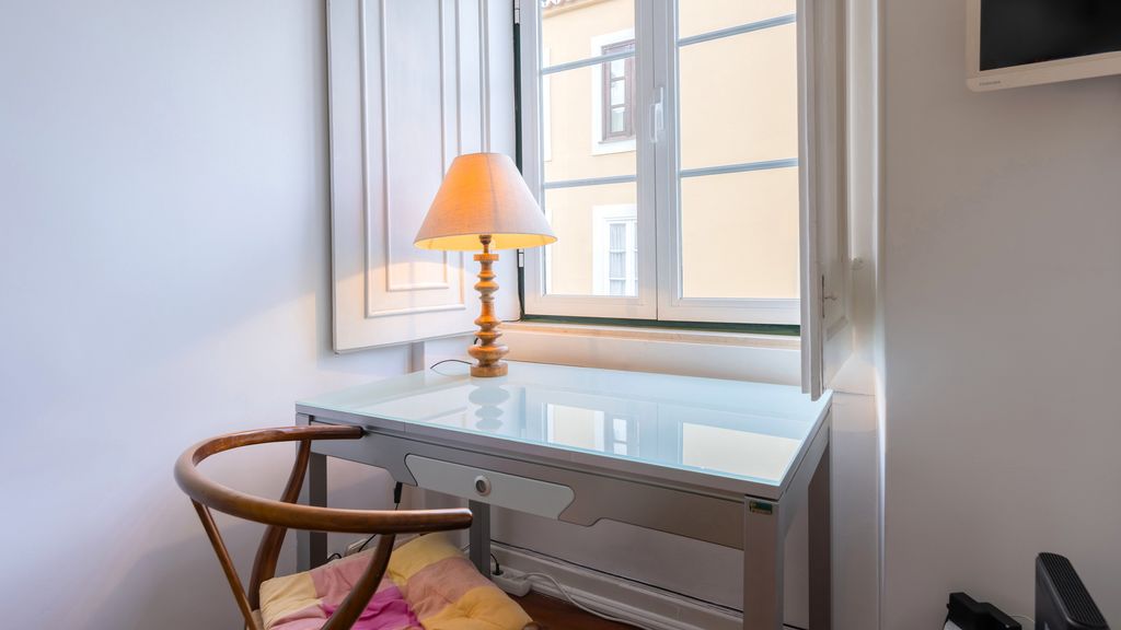 Charming and Bright Townhouse 3BDR by LovelyStay