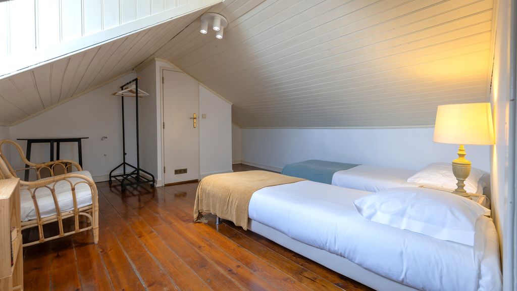 Charming and Bright Townhouse 3BDR by LovelyStay