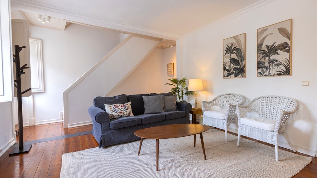 Charming and Bright Townhouse 3BDR by LovelyStay