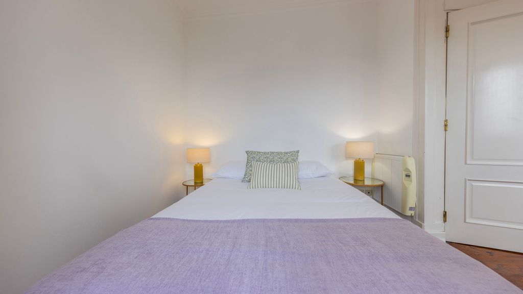 Charming and Bright Townhouse 3BDR by LovelyStay