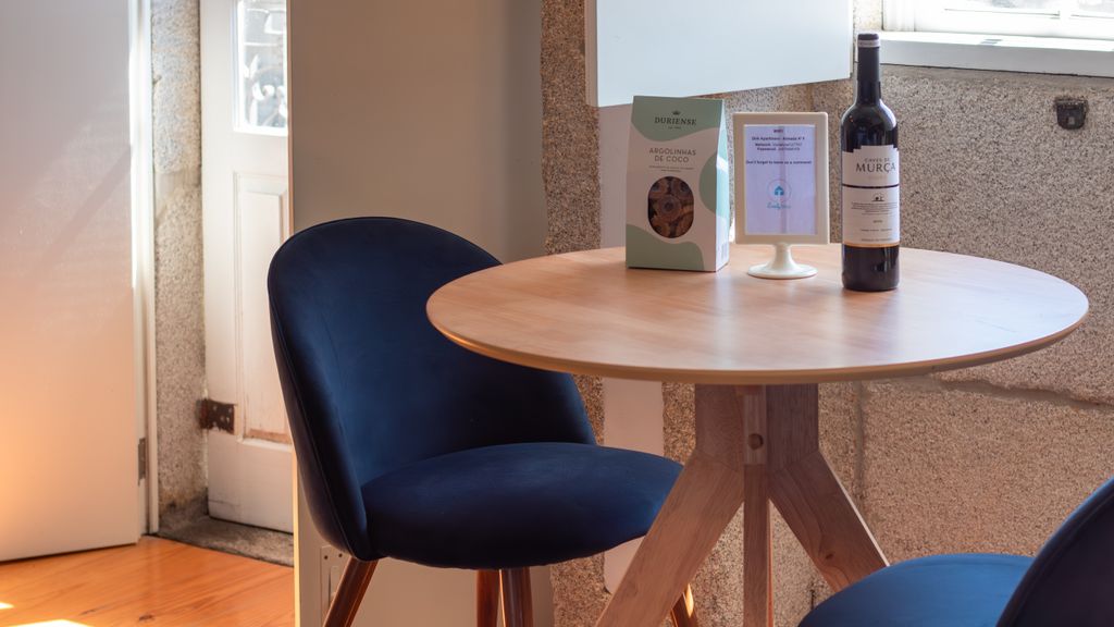 Dirk Apartment - Almada 4º F by LovelyStay