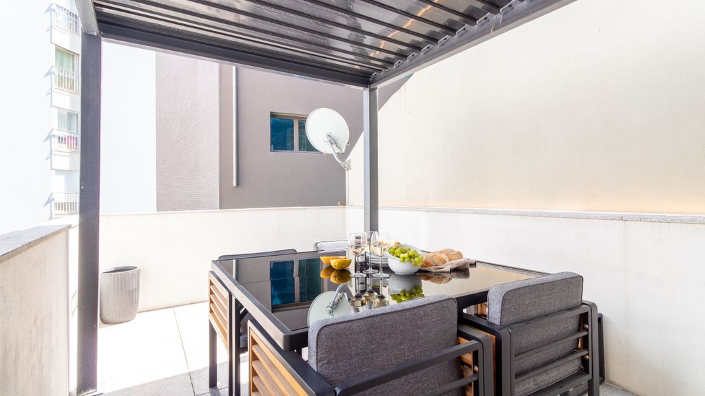 Wonderful Flat in Bonfim by LovelyStay