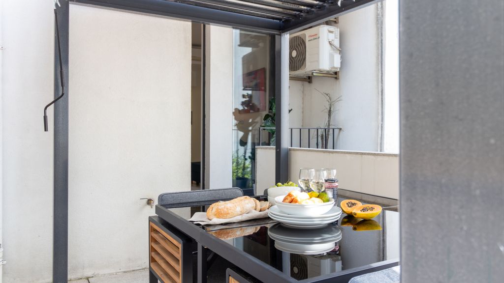 Wonderful Flat in Bonfim by LovelyStay