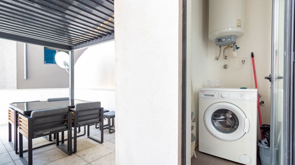 Wonderful Flat in Bonfim by LovelyStay