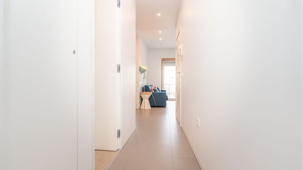 Maestro Apartment by LovelyStay