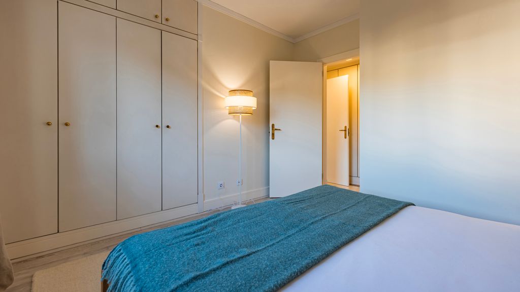 Estoril Upscale Apartment w/ Pool by LovelyStay