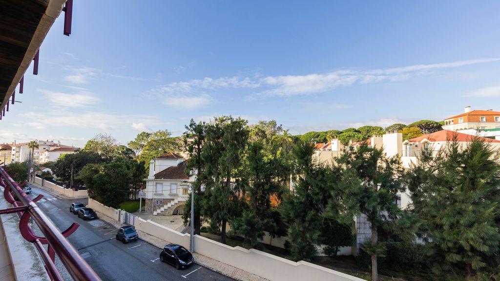 Estoril Upscale Apartment w/ Pool by LovelyStay