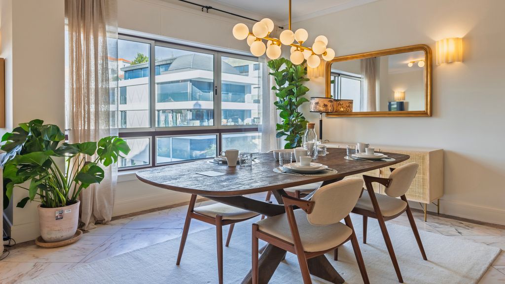 Estoril Upscale Apartment w/ Pool by LovelyStay