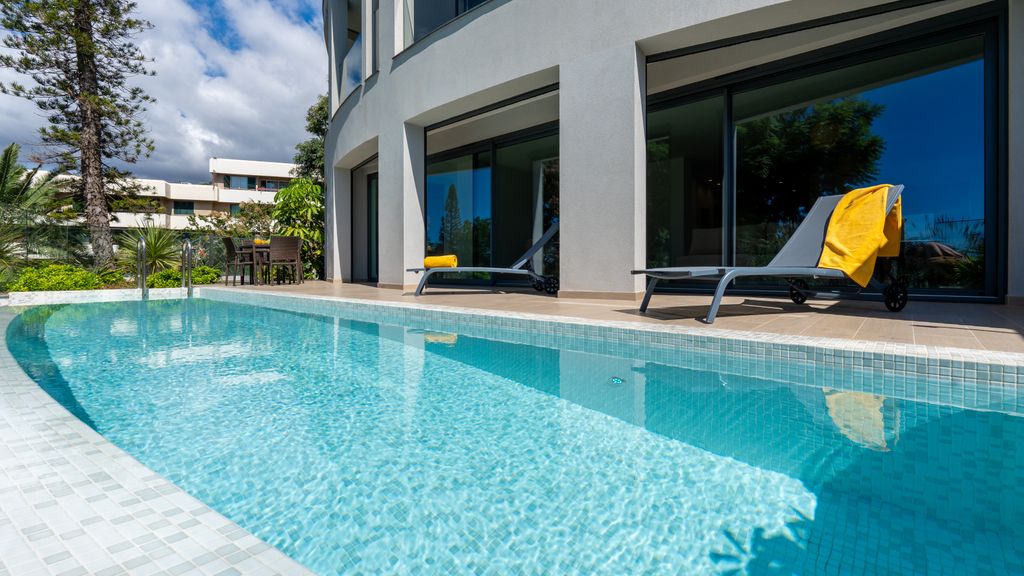 Acqua Sensation Suite by LovelyStay
