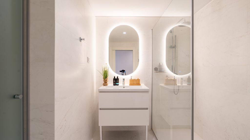 Acqua Sensation Suite by LovelyStay