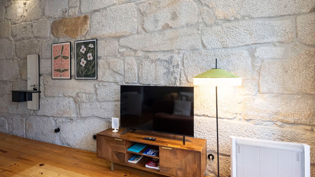 Allderman Apartment - Almada 3º F by LovelyStay