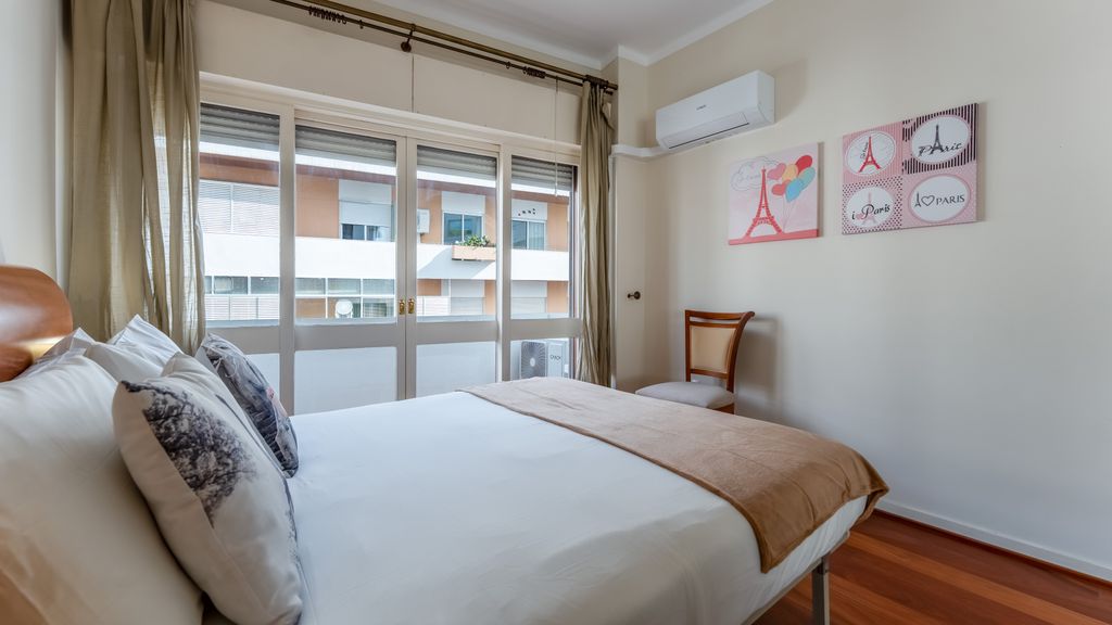 Cosy 2Bdr Flat in Faro Downtown by LovelyStay
