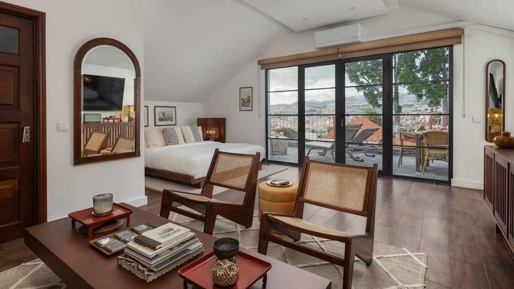 Eden Funchal by LovelyStay