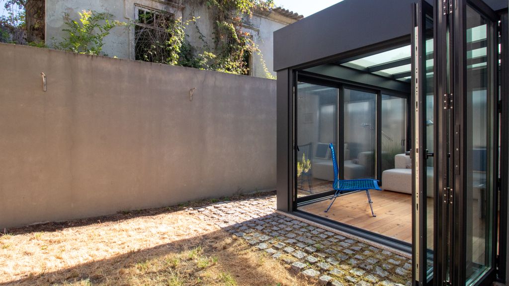 Chic Campanhã Home w/ Free Parking by LovelyStay