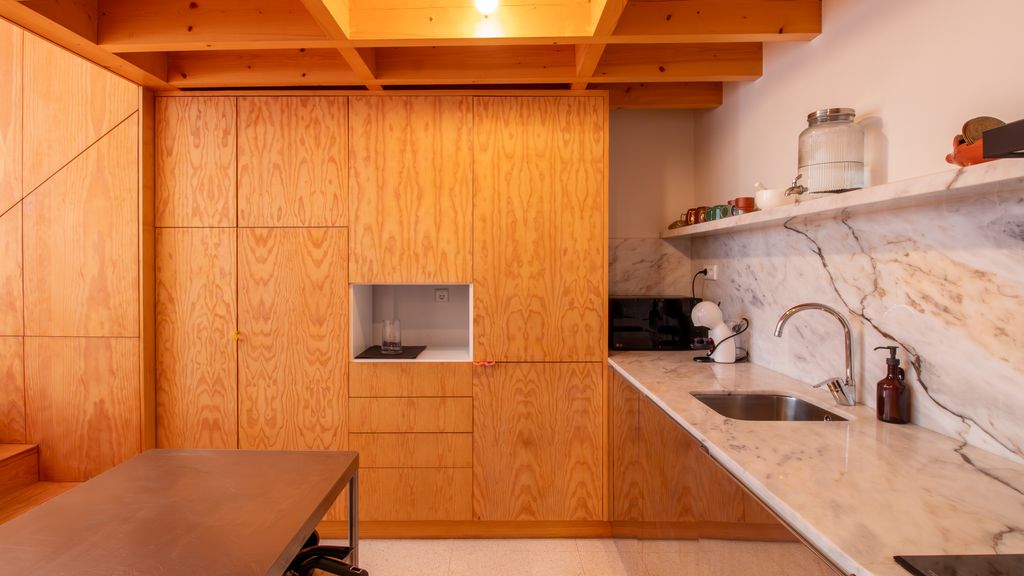 Chic Campanhã Home w/ Free Parking by LovelyStay