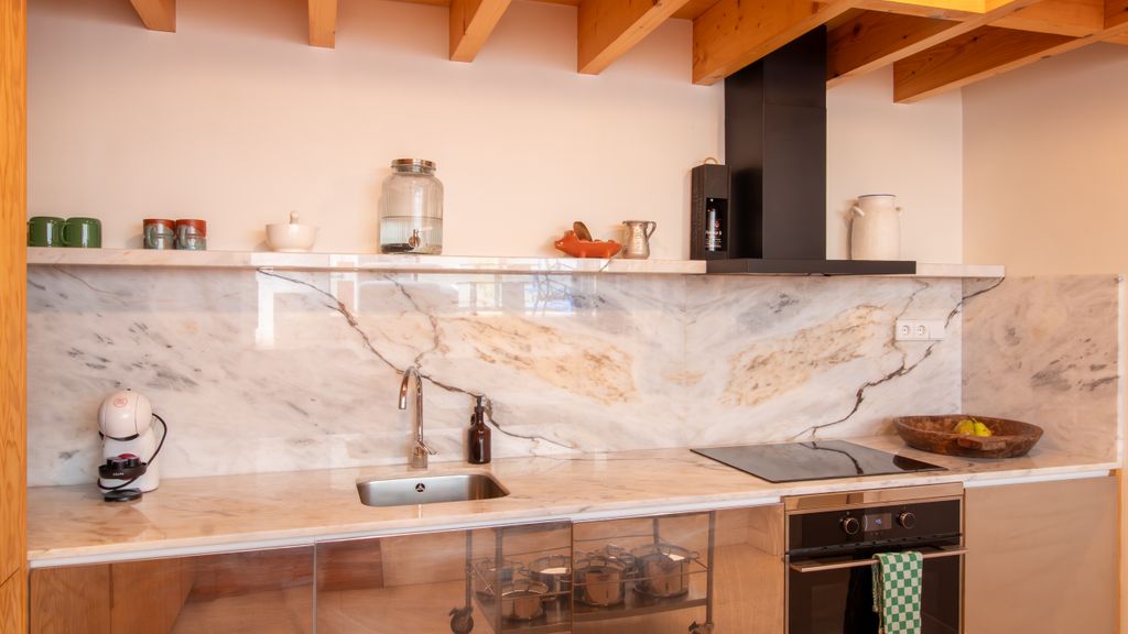 Chic Campanhã Home w/ Free Parking by LovelyStay