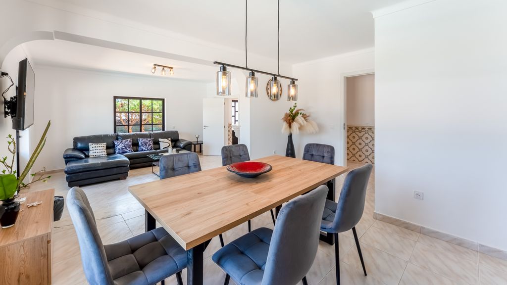 Stylish 3 BDR Retreat w/Pool by LovelyStay