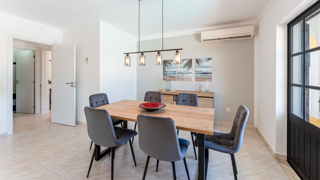 Stylish 3 BDR Retreat w/Pool by LovelyStay