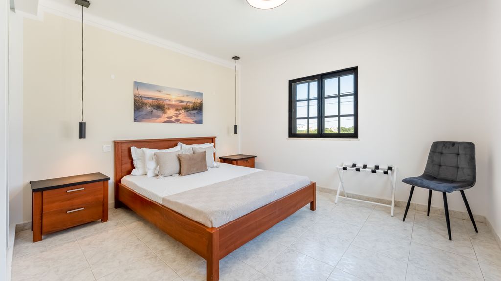 Stylish 3 BDR Retreat w/Pool by LovelyStay