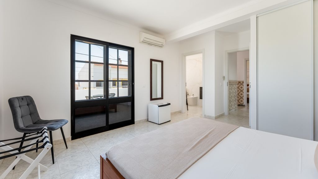 Stylish 3 BDR Retreat w/Pool by LovelyStay
