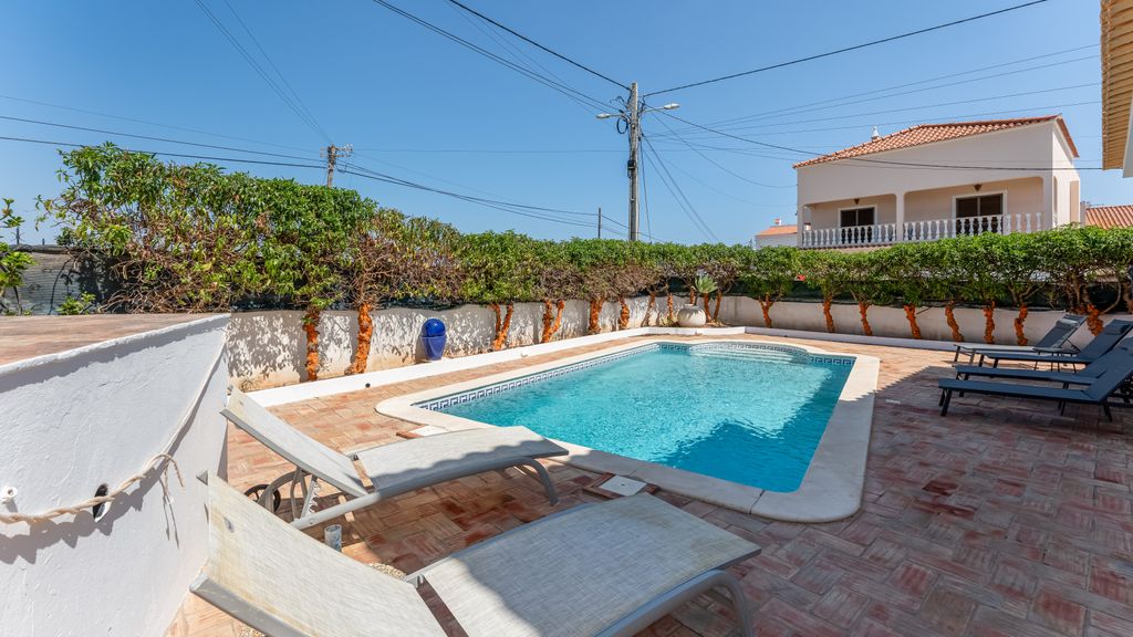 Stylish 3 BDR Retreat w/Pool by LovelyStay