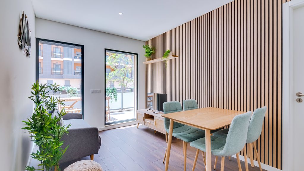 Modern 1BDR Flat w/Pool in Marina by LovelyStay