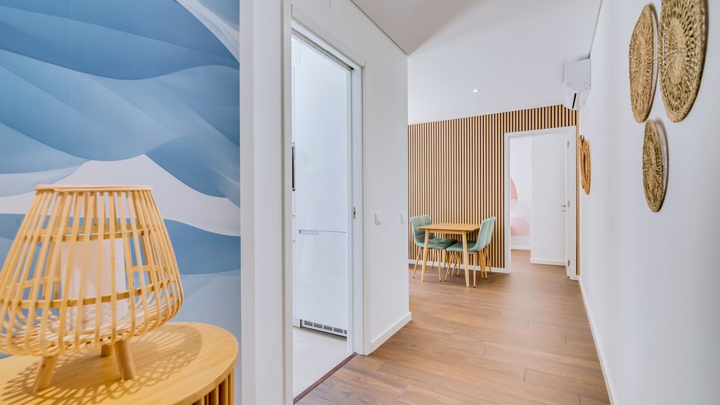 Modern 1BDR Flat w/Pool in Marina by LovelyStay