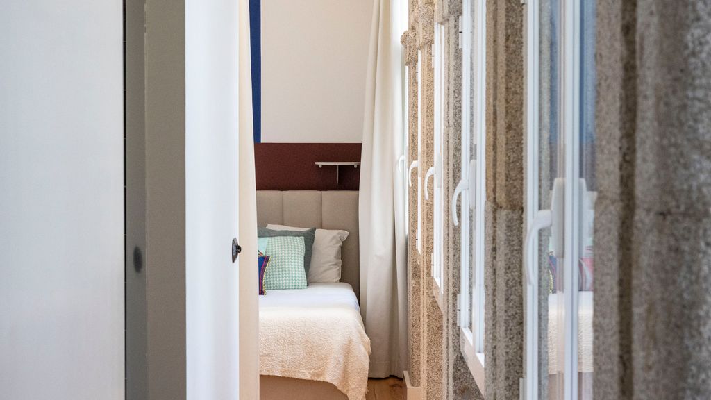 Allderman Apartment - Almada 1º T by LovelyStay