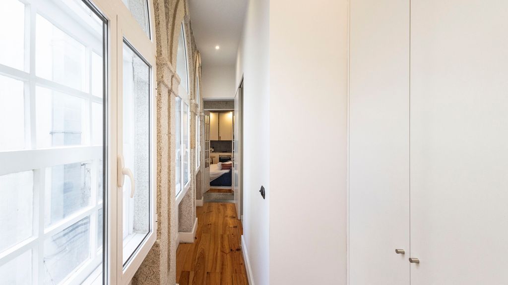 Allderman Apartment - Almada 1º T by LovelyStay