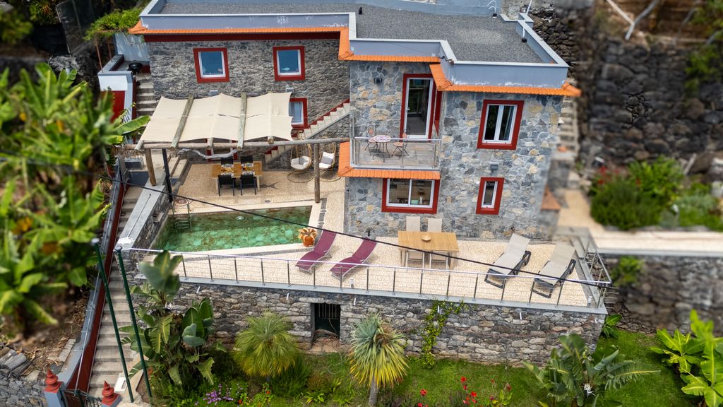 Fajã Stone House by LovelyStay