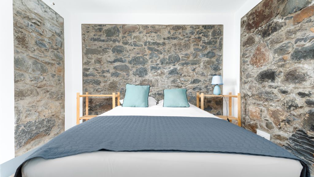 Fajã Stone House by LovelyStay