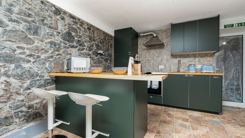 Fajã Stone House by LovelyStay