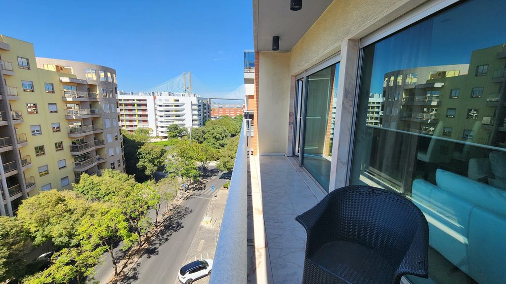 Avenida da Peregrinação 11,, 5 Esq