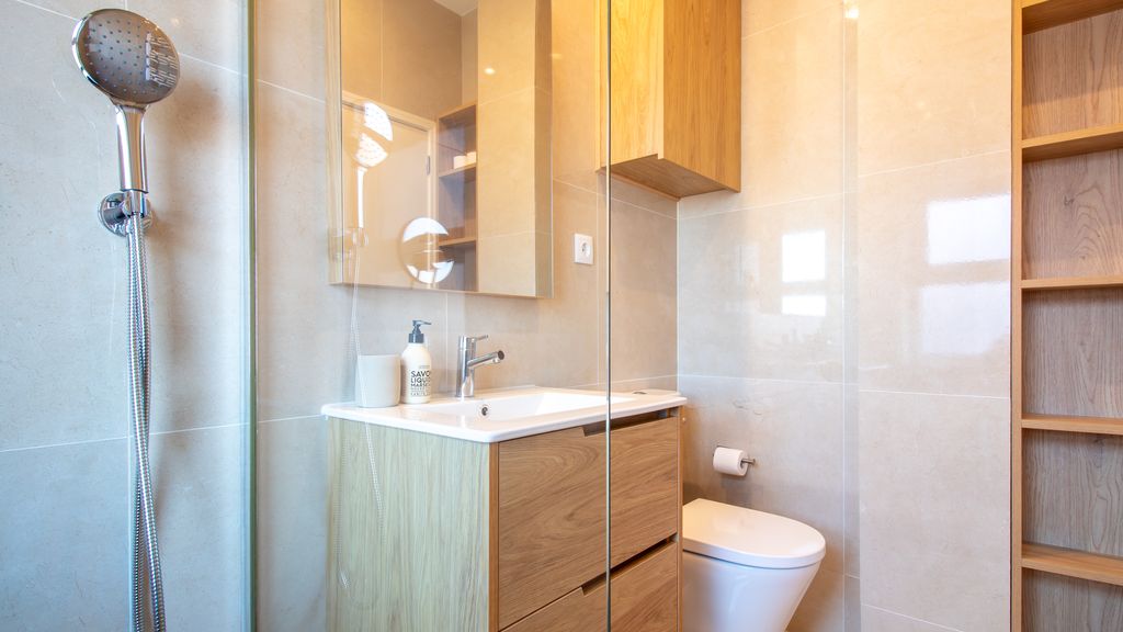Cozy 1BR Beachside Apartment by LovelyStay