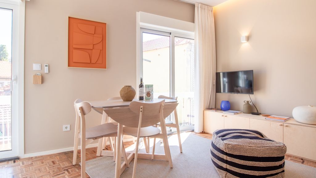 Cozy 1BR Beachside Apartment by LovelyStay
