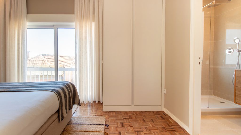 Cozy 1BR Beachside Apartment by LovelyStay
