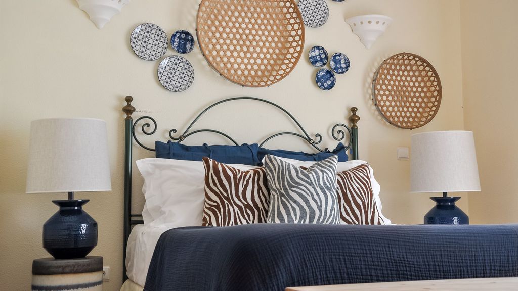 2BDR Townhouse Duplex with Pool by LovelyStay