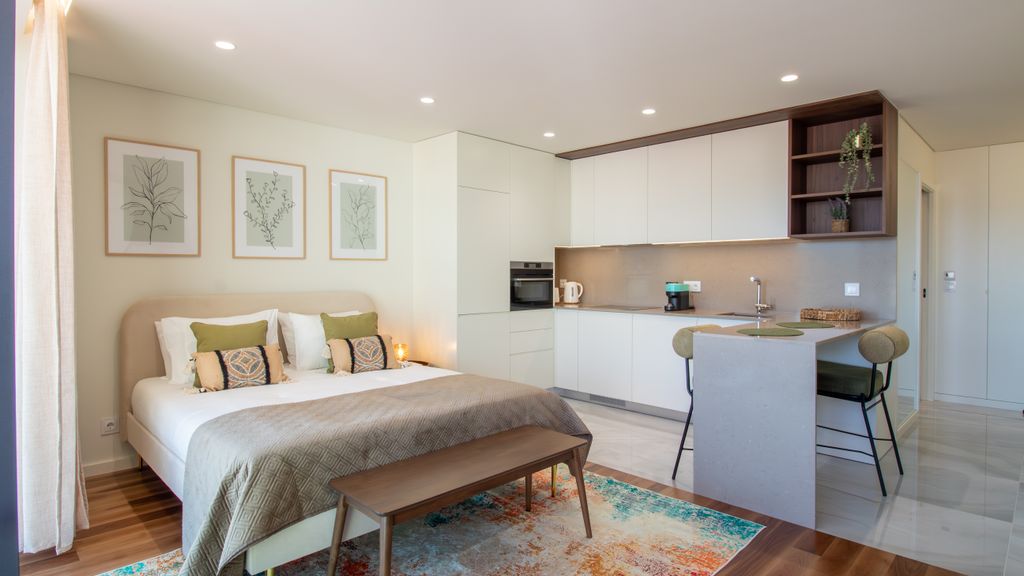 Chic Studio Near Metro & Shopping by LovelyStay