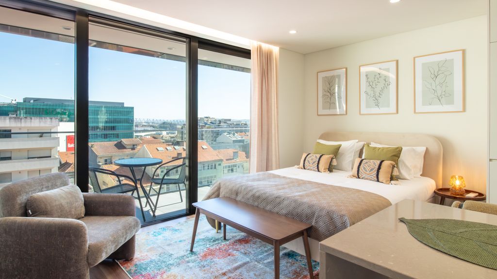 Chic Studio Near Metro & Shopping by LovelyStay