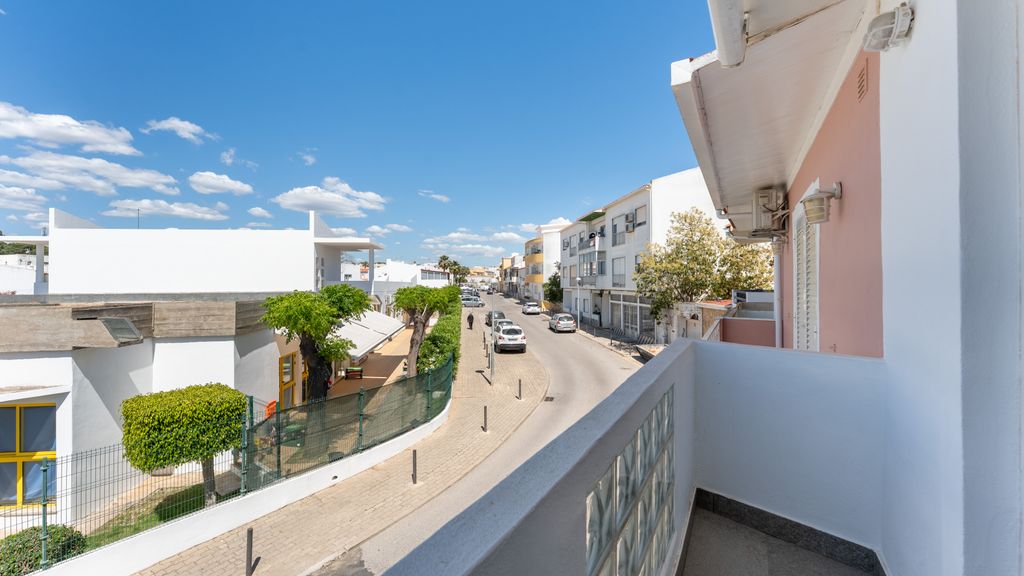 RUA JOÃO DE DEUS 18