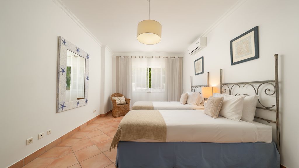 Villa Rosal with Private Pool by LovelyStay