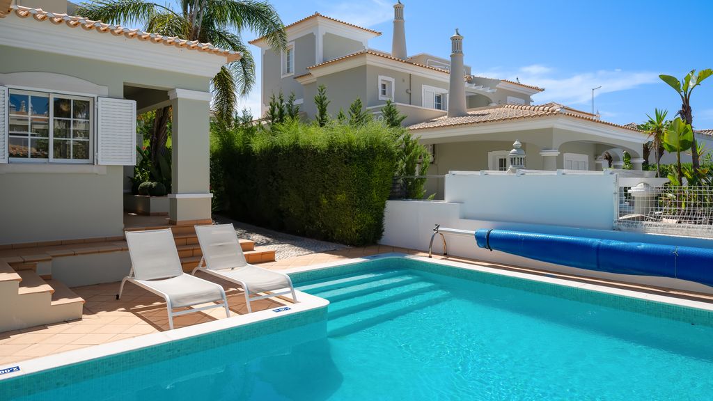 Villa Rosal with Private Pool by LovelyStay