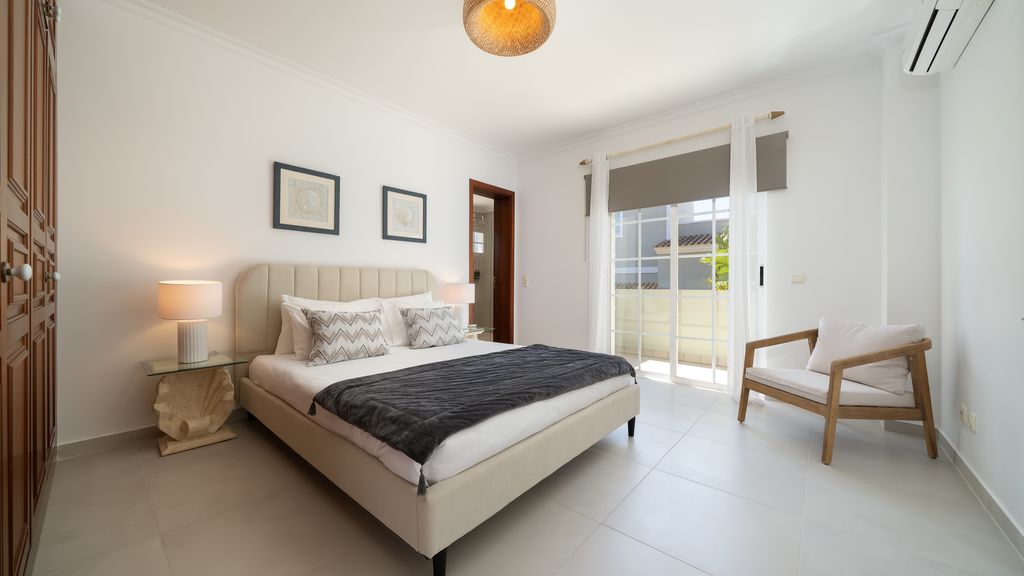 Villa Rosal with Private Pool by LovelyStay