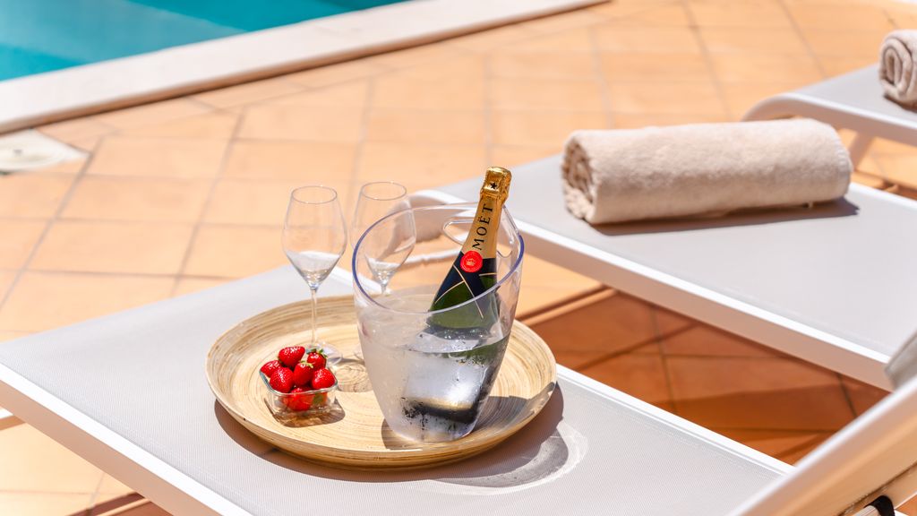 Villa Rosal with Private Pool by LovelyStay