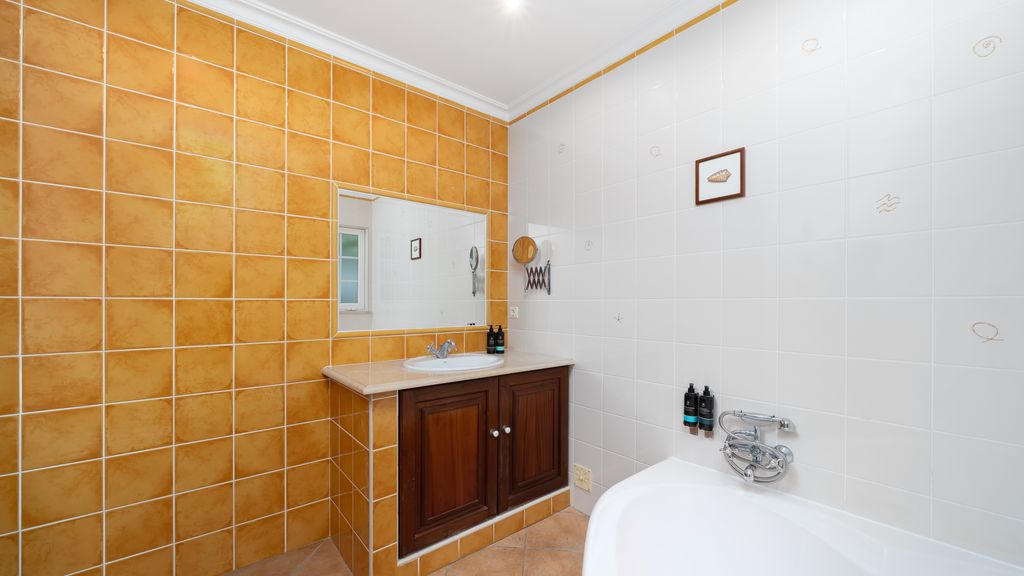 Villa Rosal with Private Pool by LovelyStay