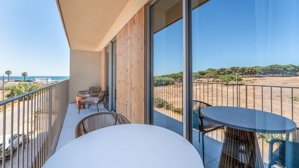 Luxury 1Bdr Flat w/Pool in Quarteira by LovelyStay